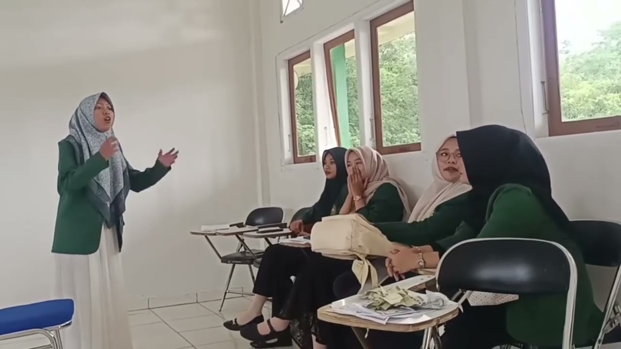 video role playing kepala sekolah ( manajemen pendidikan dasar )