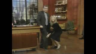 Kelly Ripa Heel Close Up 5