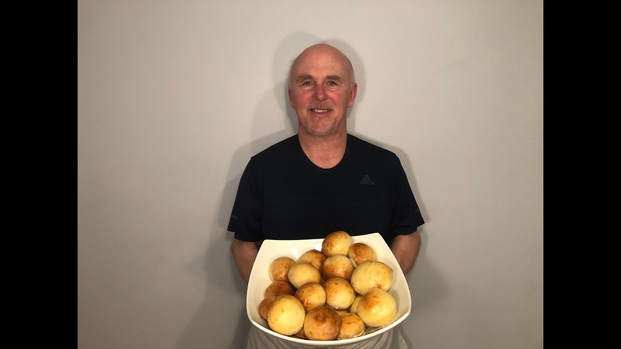 Bakery Style Dinner Rolls - Watch Chef Rob Scott bake Bakery Style Dinner Rolls!!