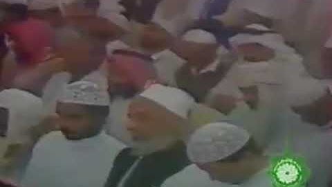 مقطع مرئي للمسجد النبوي عام ١٤١٣هـ لتلاوة الشيخ محمد أيوب رحمه الله من سورة النحل