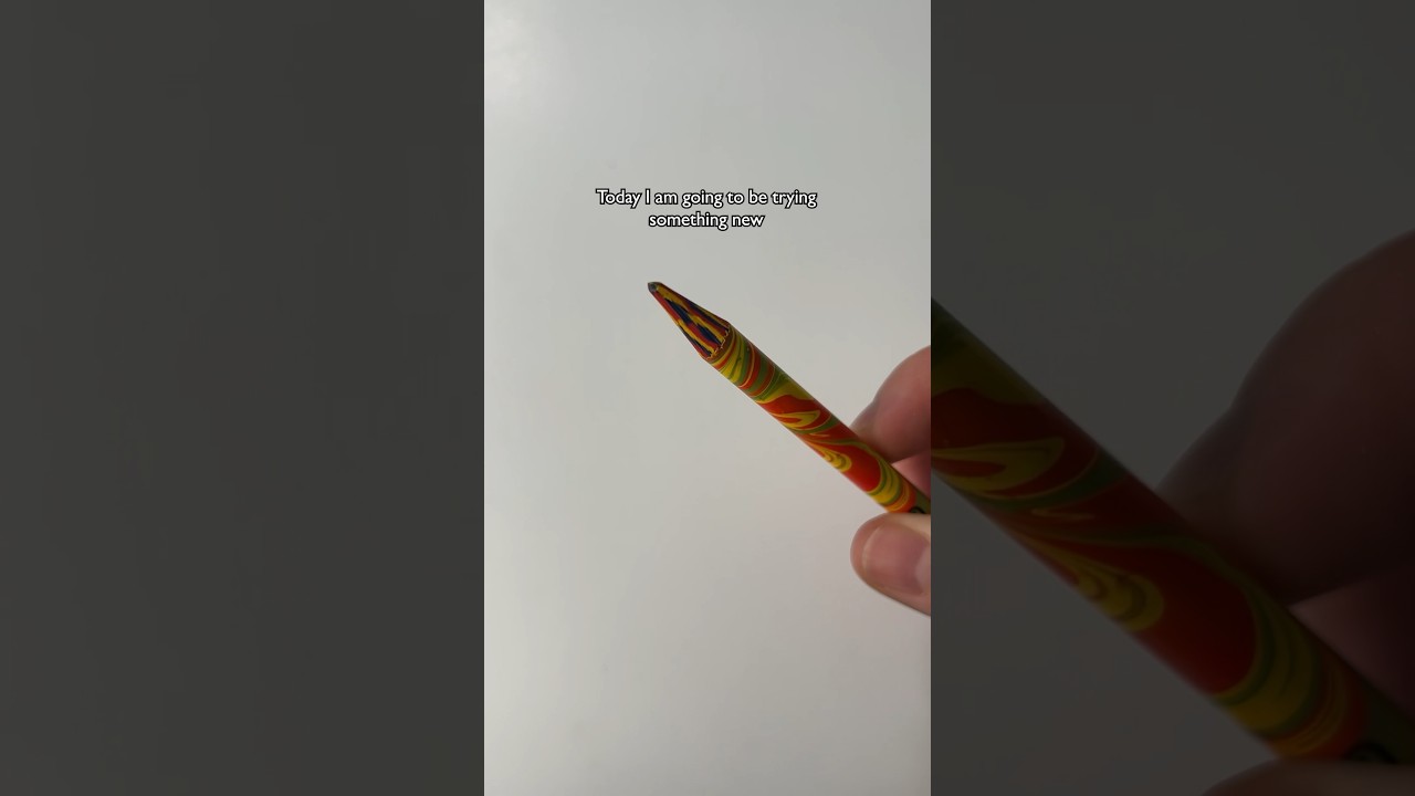 Drawing with a multicolored pencil 😱🎨