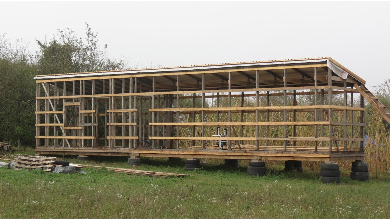 Обшивка каркаса хозблока-сарая с жилой комнатой. Часть 2. Монтаж кровли ...