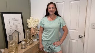 Amazon Fashion / Ekouaer Women's Pajama Set with Ruffle Sleeves / These are so comfortable