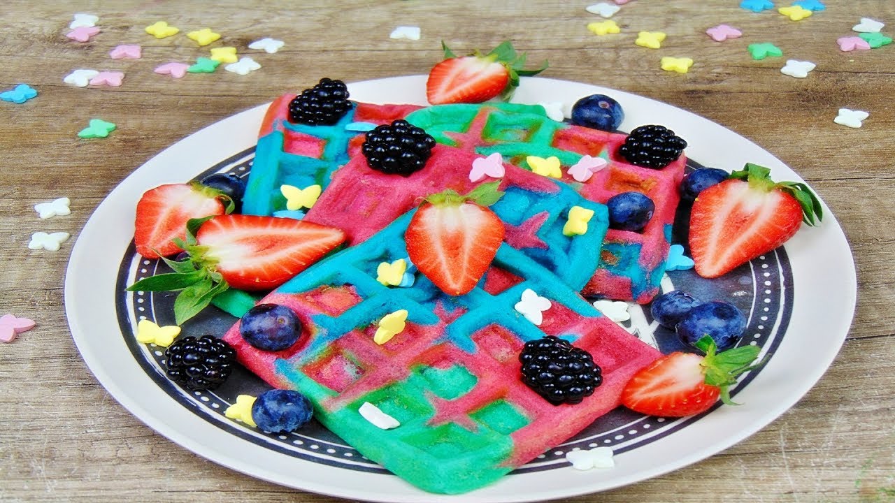 Rezept: Bunte Waffeln backen/ Regenbogen Waffeln / Rainbow Waffles / einfach, schnell und lecker!