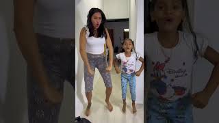 Mi hija quiere bailar Reggaetón😱 #humor #comedia #short Resimi