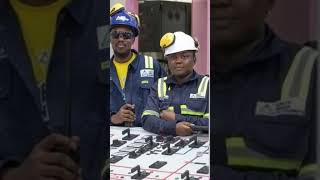 MAHAMA VISITS AKOSOMBO DAM AFTER FIRE CUTS 1,000MW FROM NATIONAL GRID