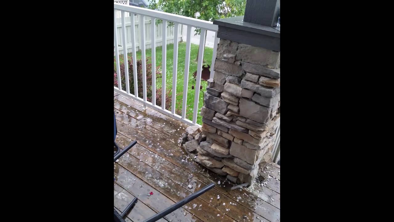 Thunderstorm with hail 