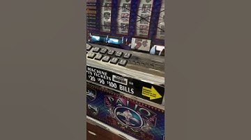 How to fix button issue with slot machine