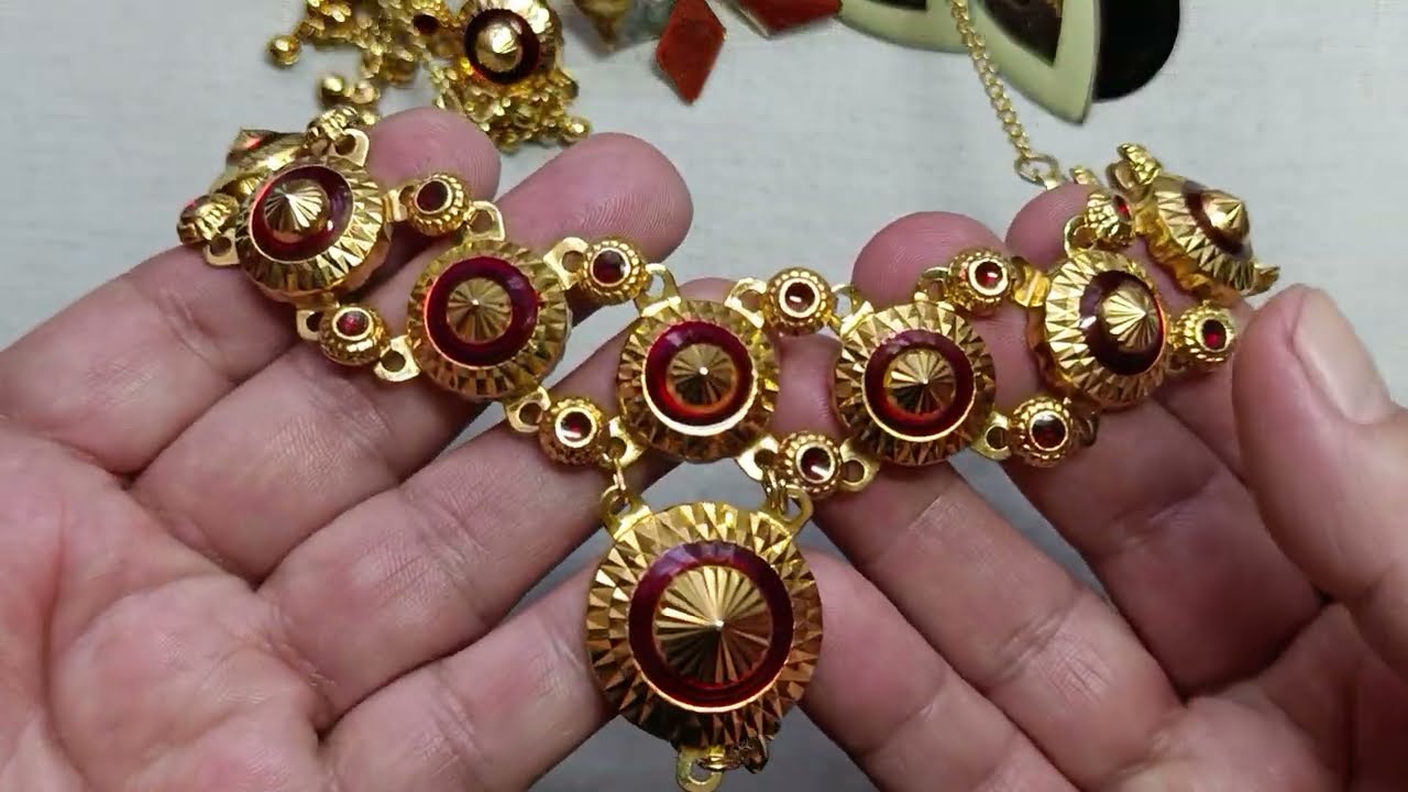 61. Винтажные украшения: броши, серьги, комплекты, колье, подвески. 4.02.2026г.