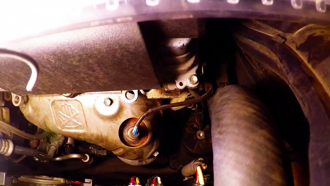 2011 Toyota Sienna front engine mount replacement - YouTube