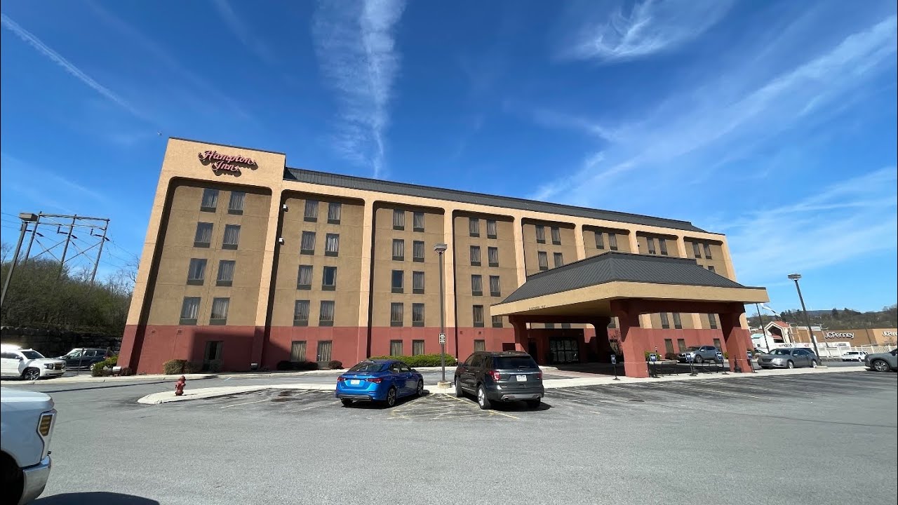 HOTEL TOUR - Hampton Inn - Altoona, PA | It'sAnthony - YouTube