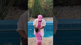 Knowles Yerekanye Umwana We Bwambere