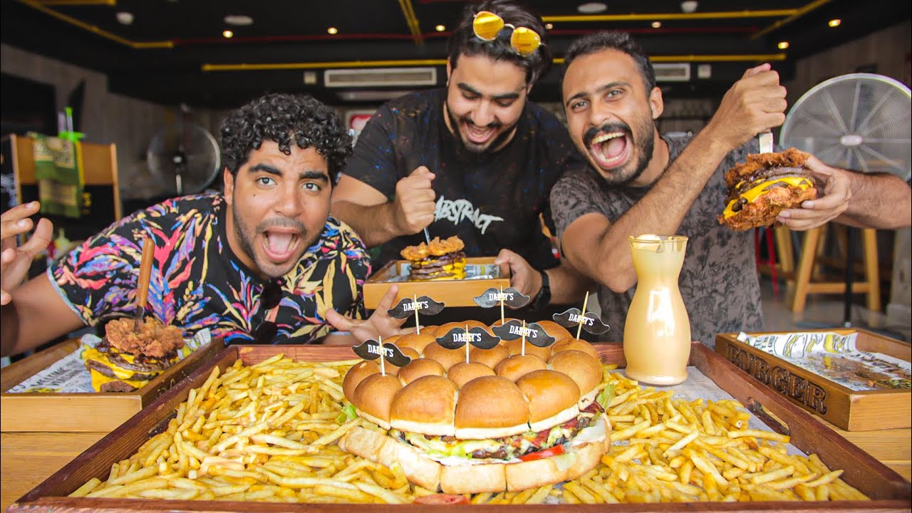جربنا تورتة البرجر 🍔 | اكبر برجر في مصر!