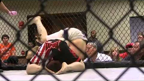 Ian Axsom vs James Eversole, Jr. - Art of War Figh...