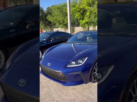 Toyota GT86 Vs