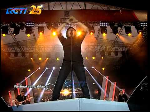 Dewa Feat. Ari Lasso "Arjuna" - Simfoni Untuk Bangsa