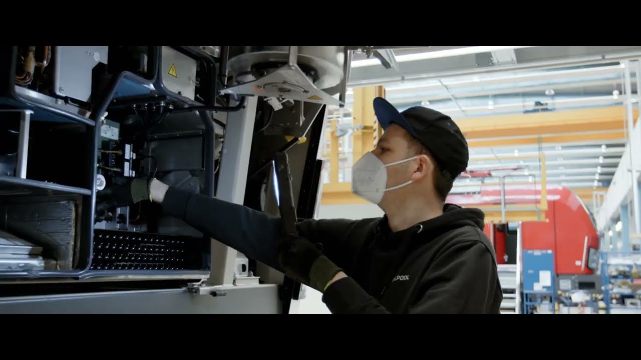 Handover of First Vectron Multi-System Locomotives to Railpool