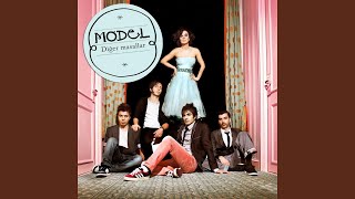 Video thumbnail of "Model - Pembe Mezarlık"