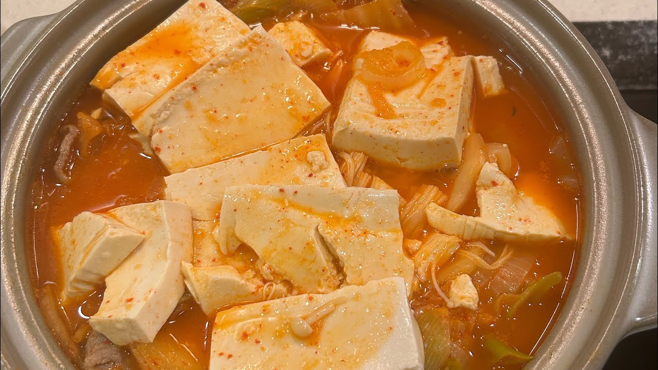 Korean style Kimchi Stew Recipe🩷