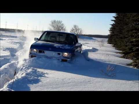 1995-nissan-hardbody-4x4-in-the-deep-snow