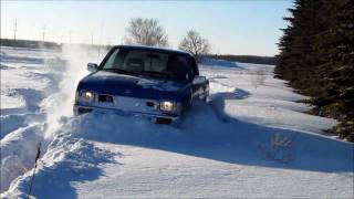 1995 Nissan Hardbody  4x4 in the Deep Snow