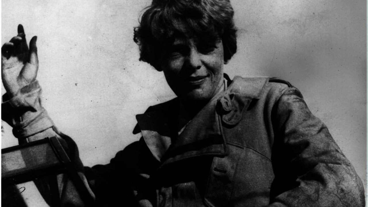 Amelia Earhart: Does a blurry photo prove she died a Japanese prisoner?