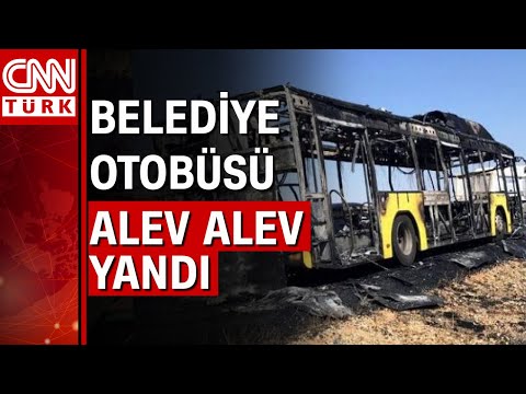 Diyarbakır'da belediye otobüsü alev alev yandı