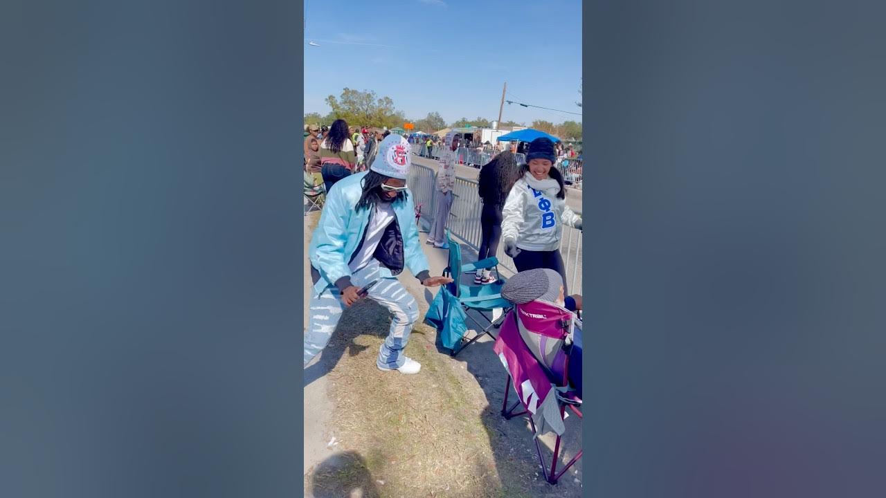TAMPA MLK PARADE VIBES 💯🙌🏾 ️ Electric Sparks When This Song Comes On! 