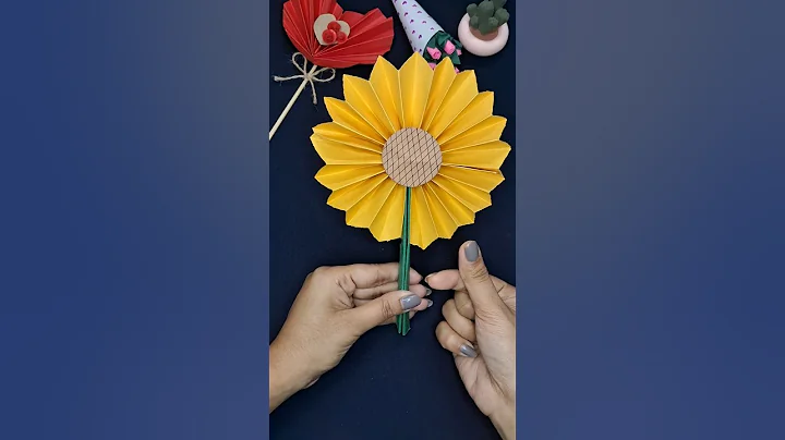 How To Make Paper Sunflower | 🌻🫰💛 #papercraft #shorts #diy #trending #sunflower #craft2 #handcraft