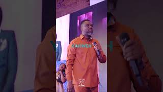 🎶 YAHWEH we praise your name - Minister Joe Mettle #shorts #gospelmusic #worshipmusic