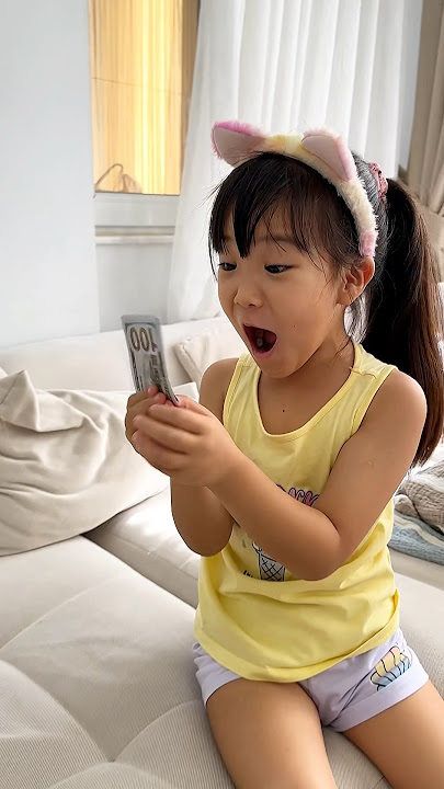 The tooth fairy gives money in exchange for a tooth 🤪🤣 LeoNata family #shorts
