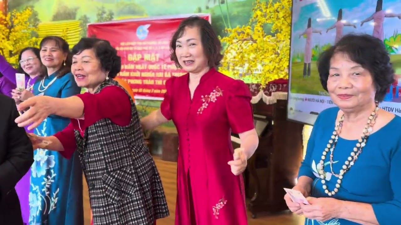 Giao lưu 3 chi hội phụ nữ 1-2-3 Mỹ Đình I Phường Tư Liêm Hà Nội tại Dương Gia Trang Homestay 