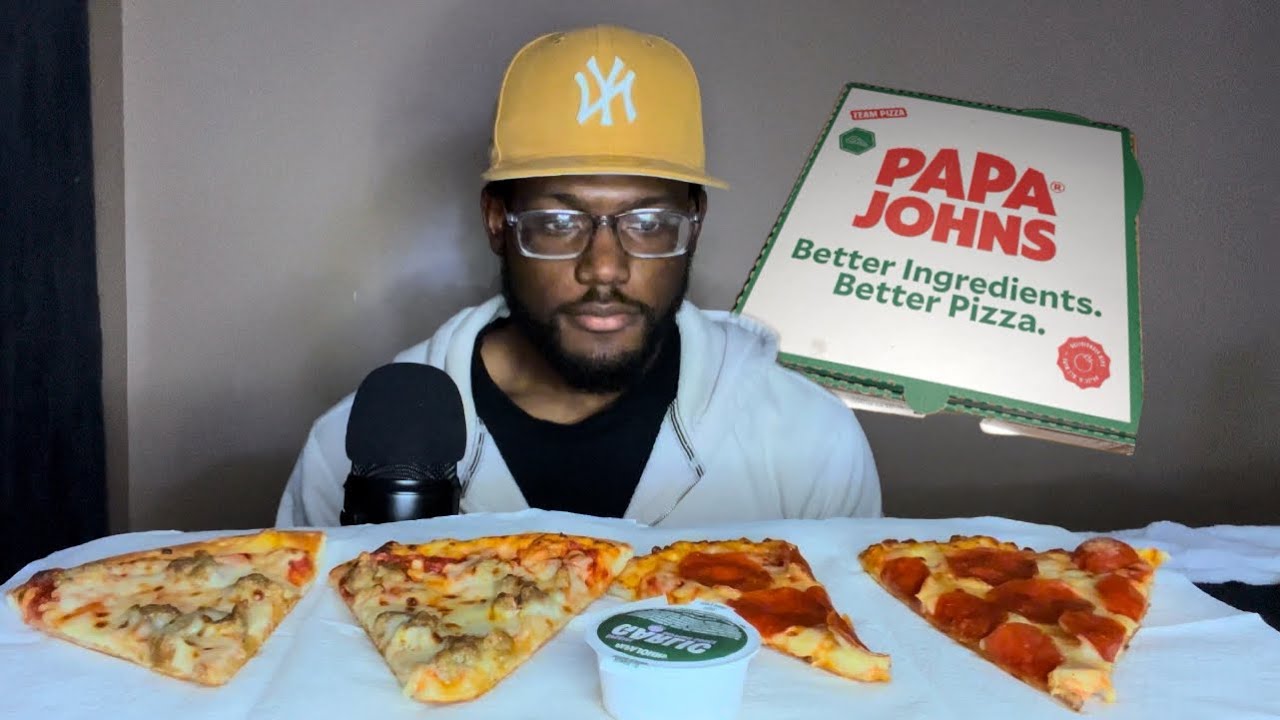 ASMR| Eating a Few Slices of Pizza! 🍕 (Mukbang)