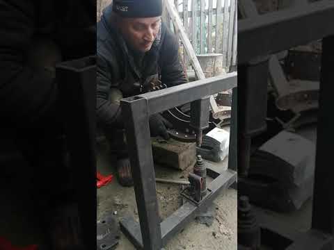 как ставить пружины на колодки камаз