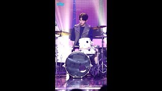 [예능연구소 직캠] 데이식스 반드시 웃는다 도운 Focused @쇼!음악중심_20170617 I Smile DAY6 DOWOON