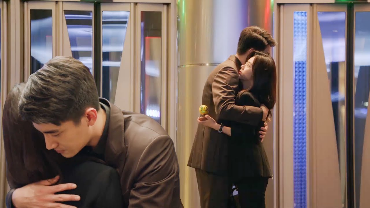 Только потому, что босс обнял Золушку, негодяй-старший приревновал и ударил Золушку