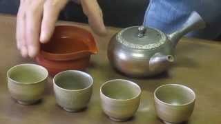 【常滑焼PR動画】はじめて常滑焼の急須を使って煎茶を飲んでみた。湯冷まし編