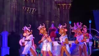 Mickey's Most Merriest Celebration - All I Want for Christmas is You (ft. Clarabelle Cow)