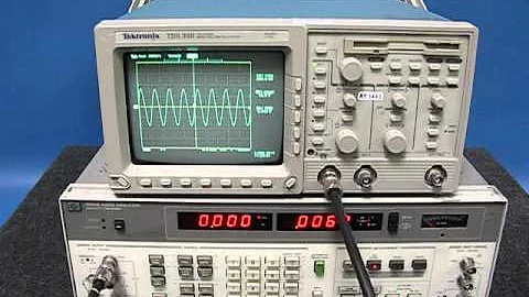 Hewlett-Packard 8903B Audio Analzyer Sweep Function Demo