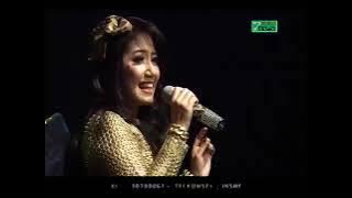 ine Sinthya _Cinta Karet