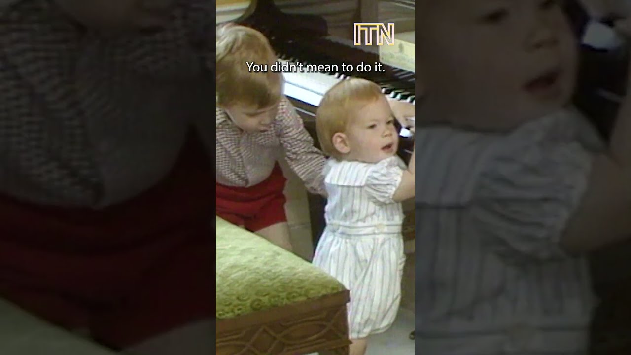 Prince William And Harry Fight Kiss Make Up 1985 