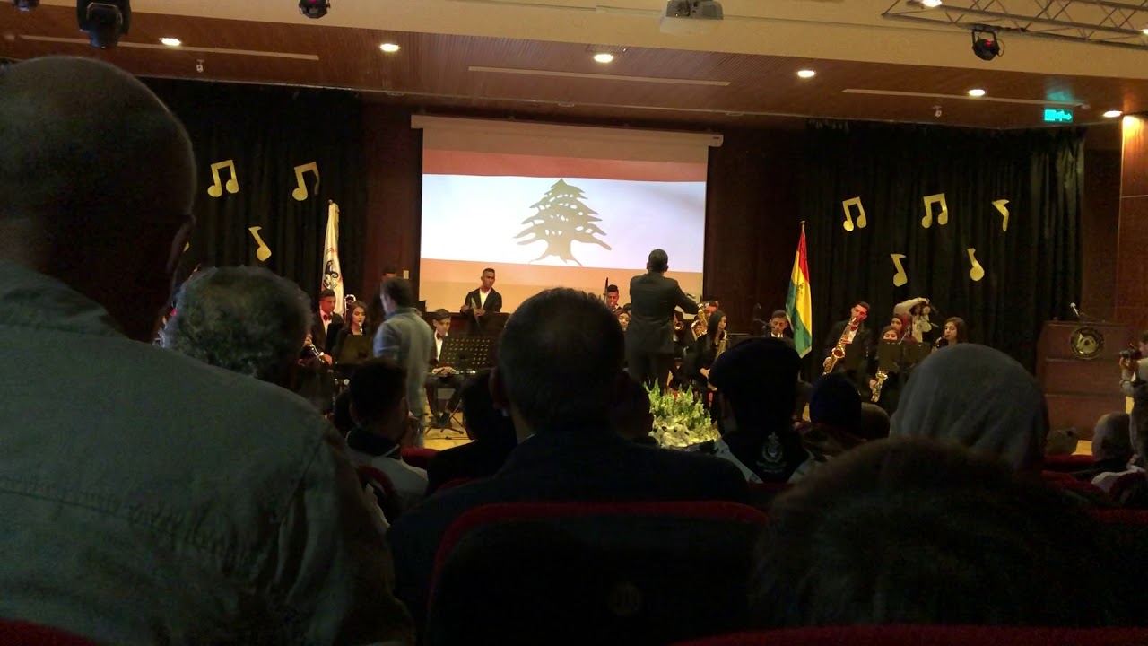 عزف نشيد الجيش اللبناني  + تسلم يا عسكر لبنان