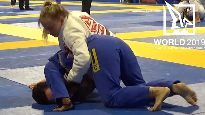 Laura Barker VS Salua Borges / World Championship ...