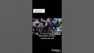 tiktok valdi nyong feat tri suaka-aku sekuat hati bertahan