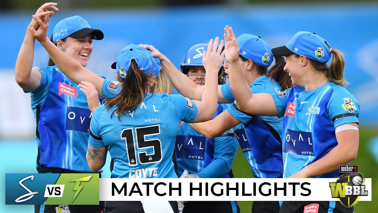 Sixes galore as Strikers see off the defending champs | WBBL|07