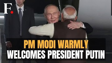 PM Modi Breaks Protocol, Welcomes Russian President Putin at Delhi