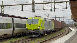 Massa tåg på Hässleholm C | Lots of trains in Hässleholm C Part 2