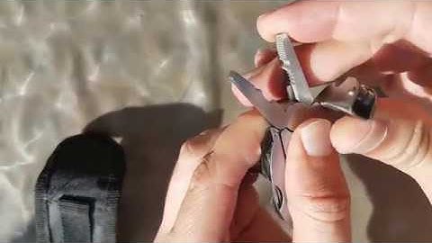 Portable Multifunction Folding Plier