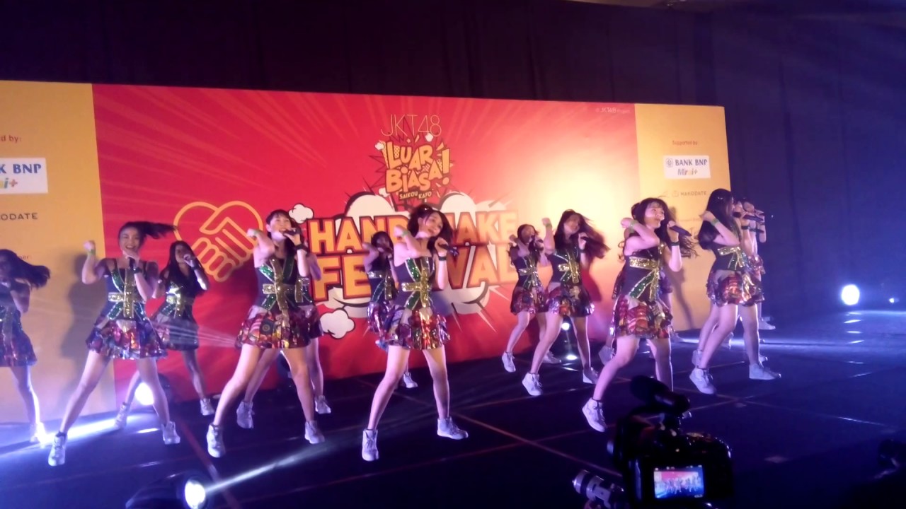 [FANCAM] JKT48 Tim K3 - Birth #JKT48LuarBiasaHS - YouTube