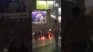 Lawyers protest on Shahrae Faisal, block roads